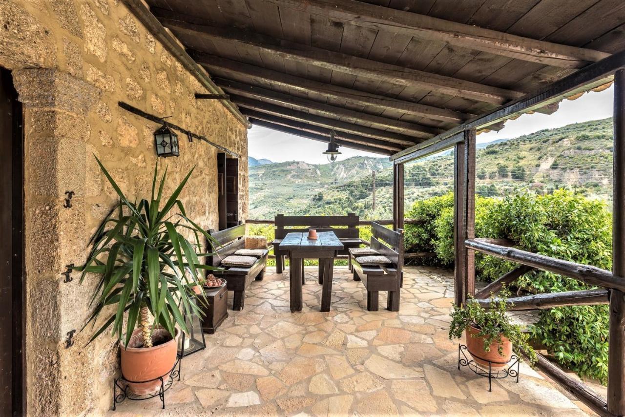 Ampelos Estate Akráta Exterior foto