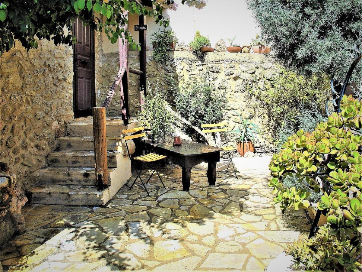 Ampelos Estate Akráta Exterior foto